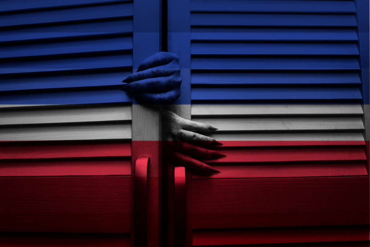 Trupy wychodzą z szafy. Nowy Kongres, Stare Problemy.